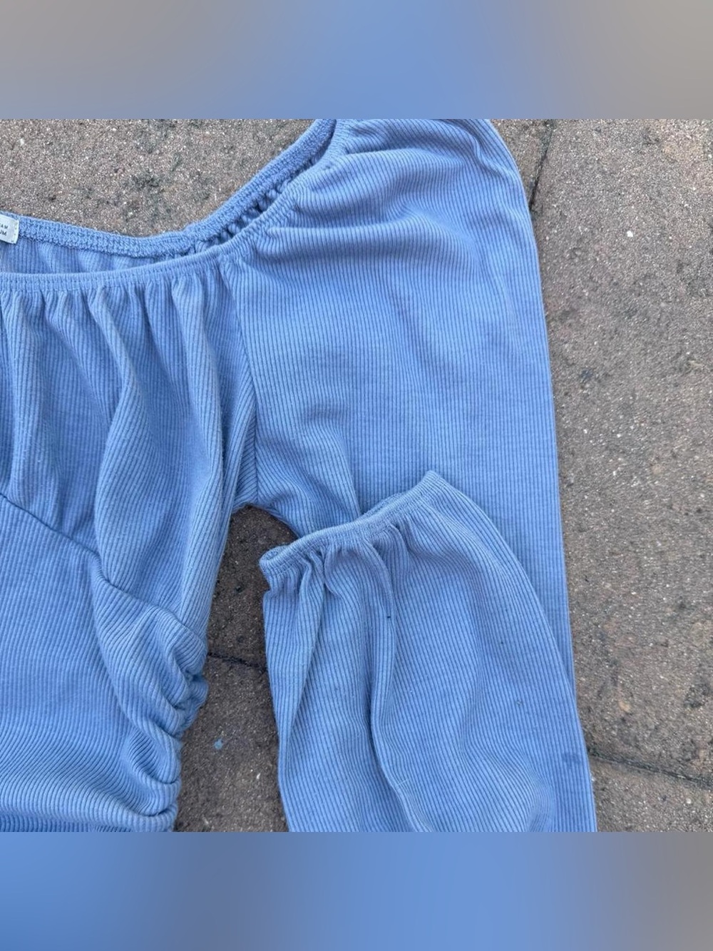 Cute blue tie up long sleeve crop top - Picture 2 of 7